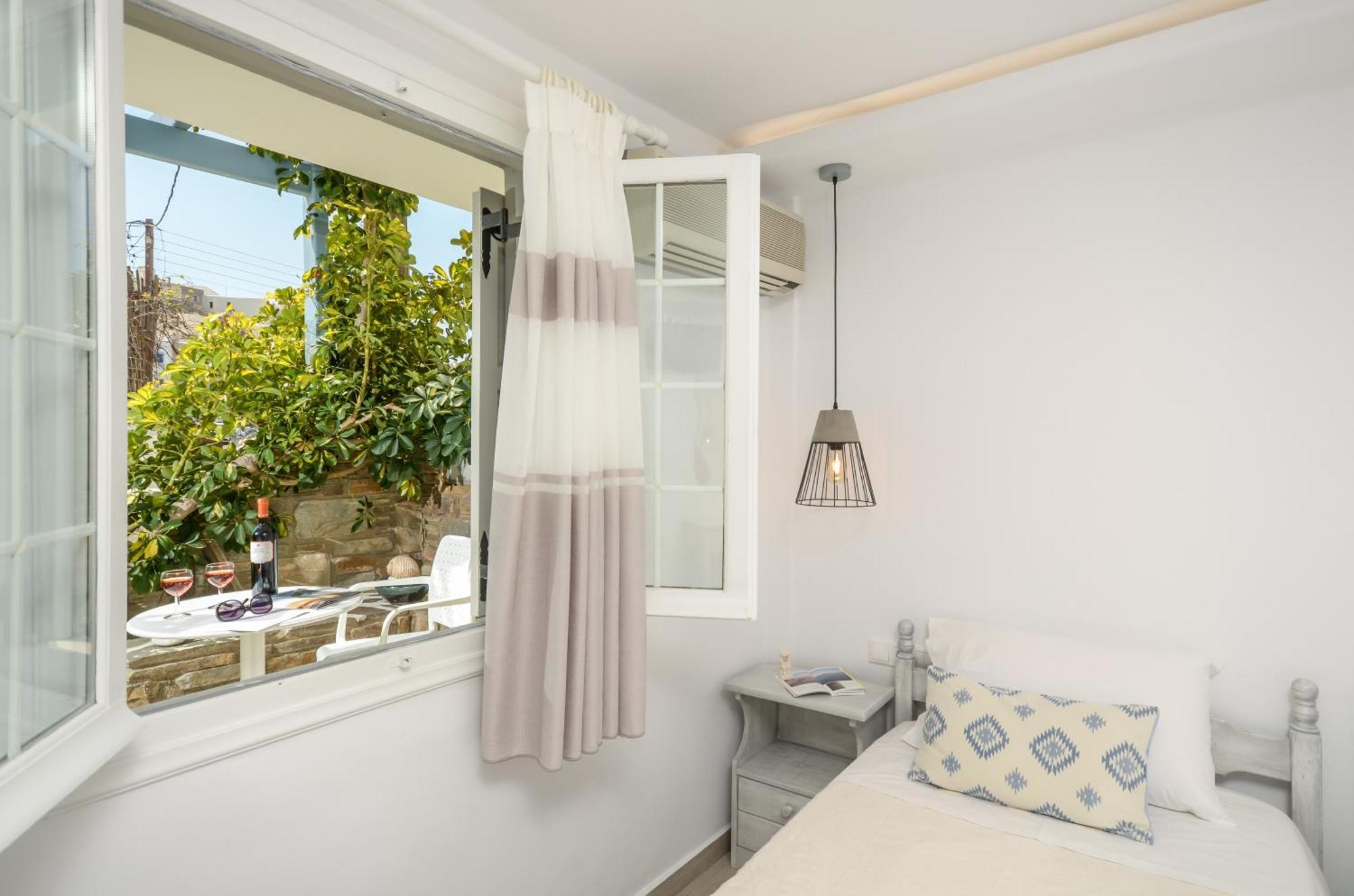 Sofi Pension Naxos City Bagian luar foto