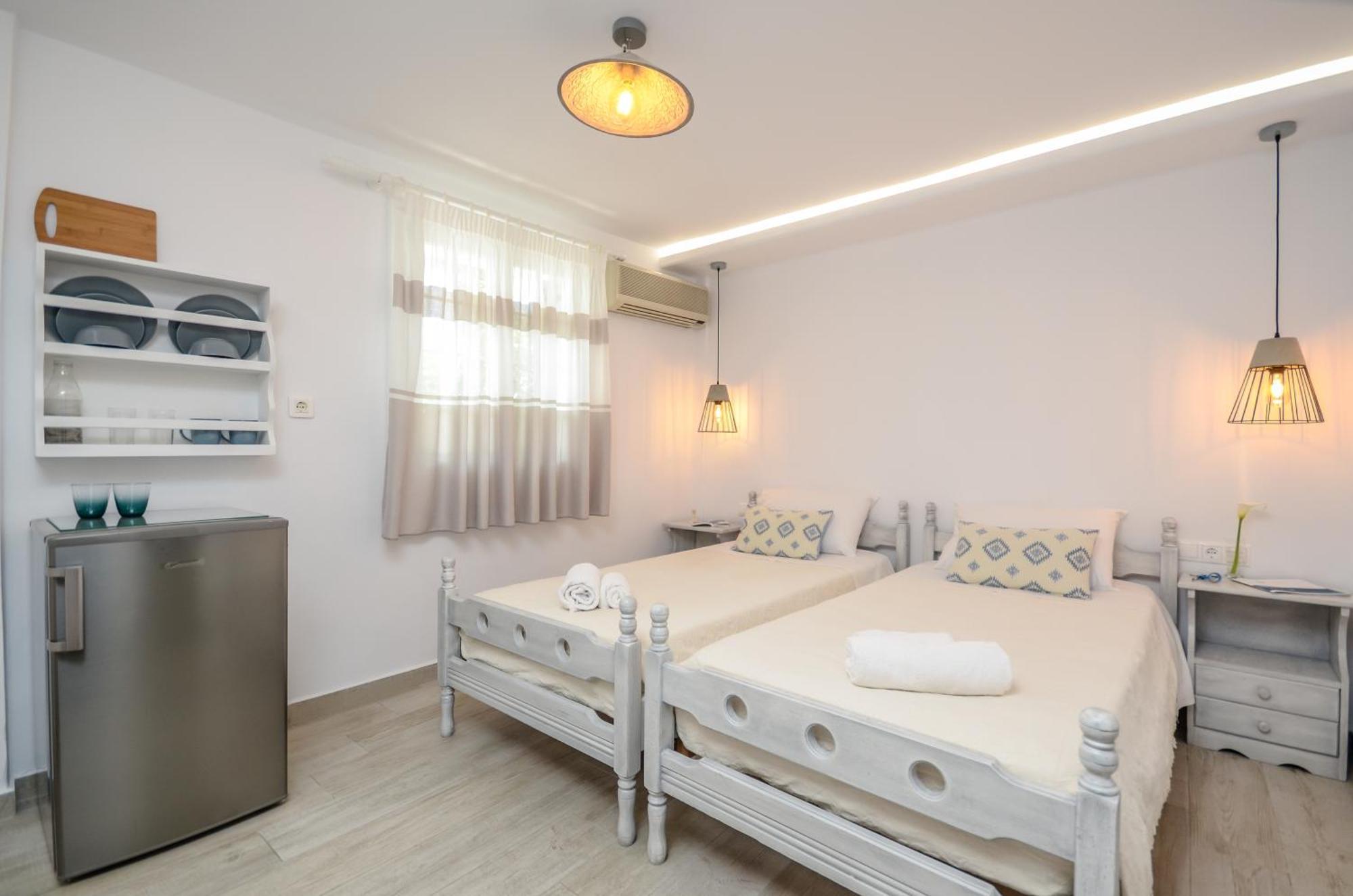 Sofi Pension Naxos City Bagian luar foto