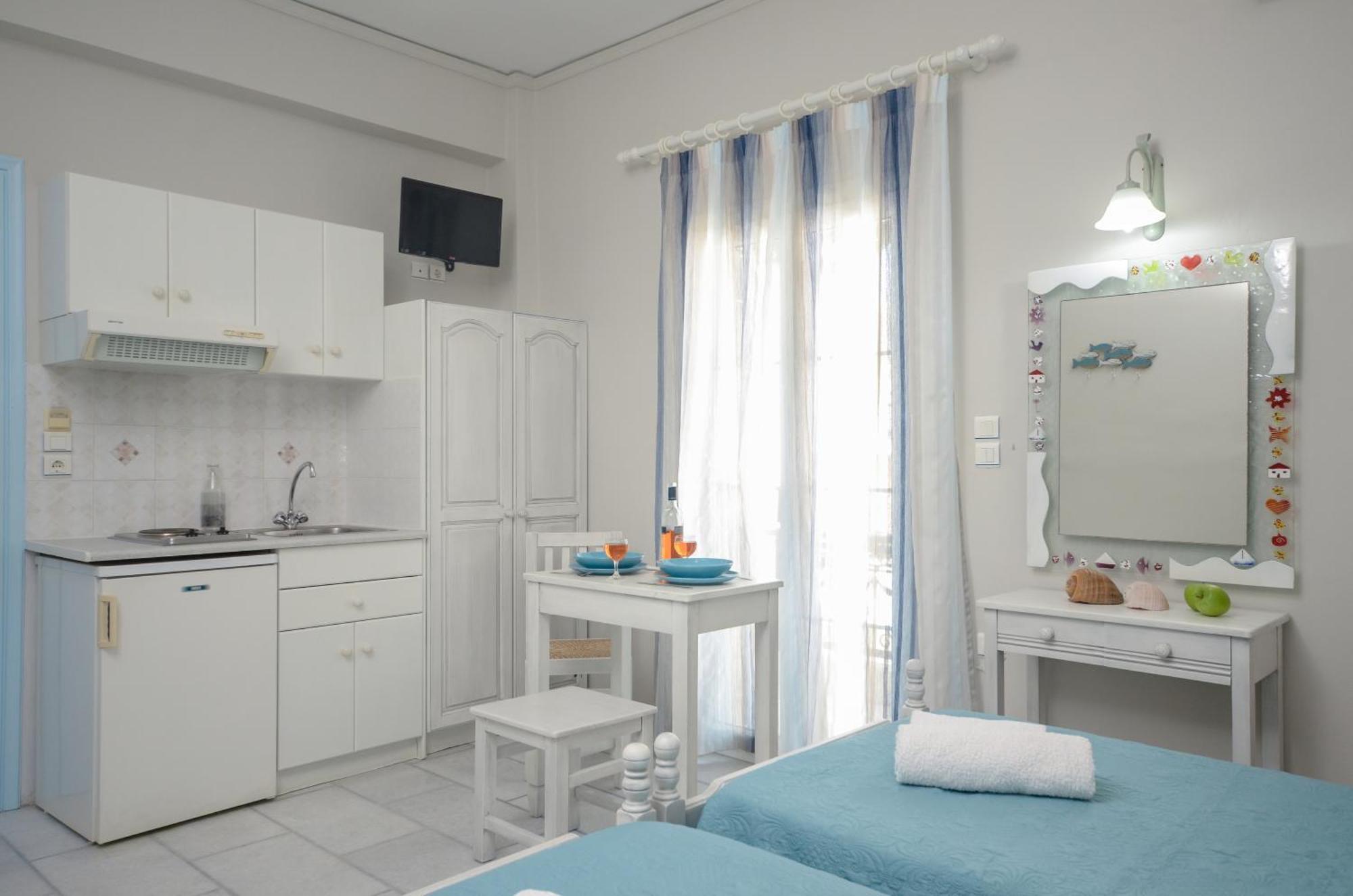 Sofi Pension Naxos City Bagian luar foto