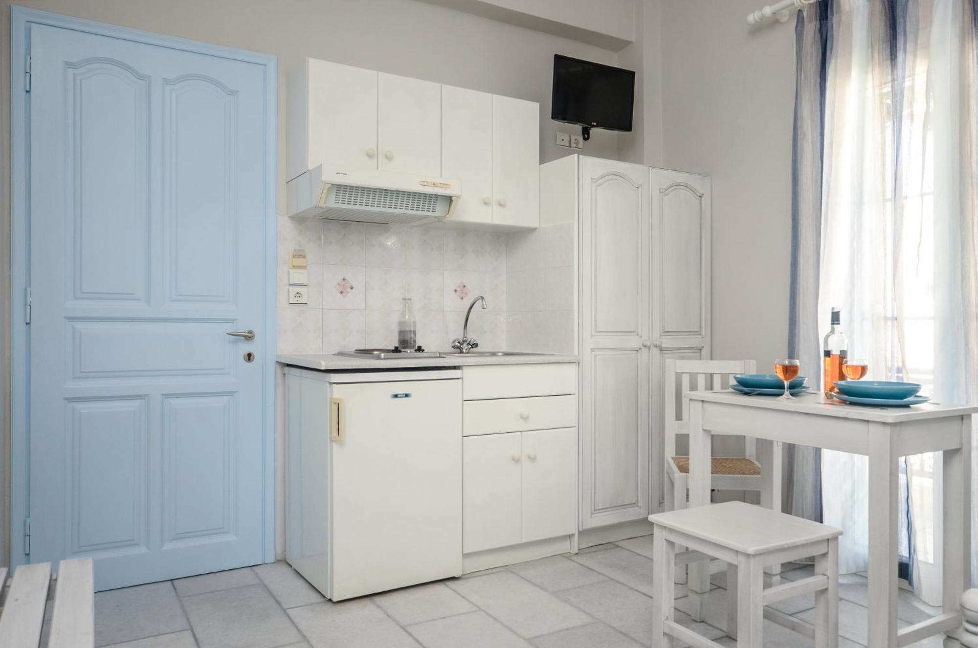 Sofi Pension Naxos City Bagian luar foto
